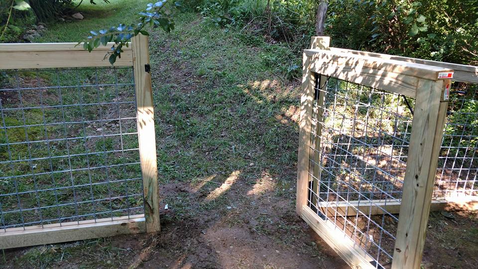 Feed Lot Fence | Florida Fence Builders | SMITHERY Post & Plank