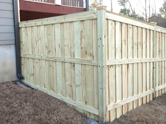 Wood Fence Construction | Florida Fence Builders | SMITHERY Post & Plank